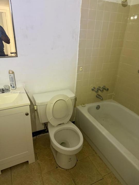 1600 NW 4th Ave 16A, Miami, Florida 33136, USA