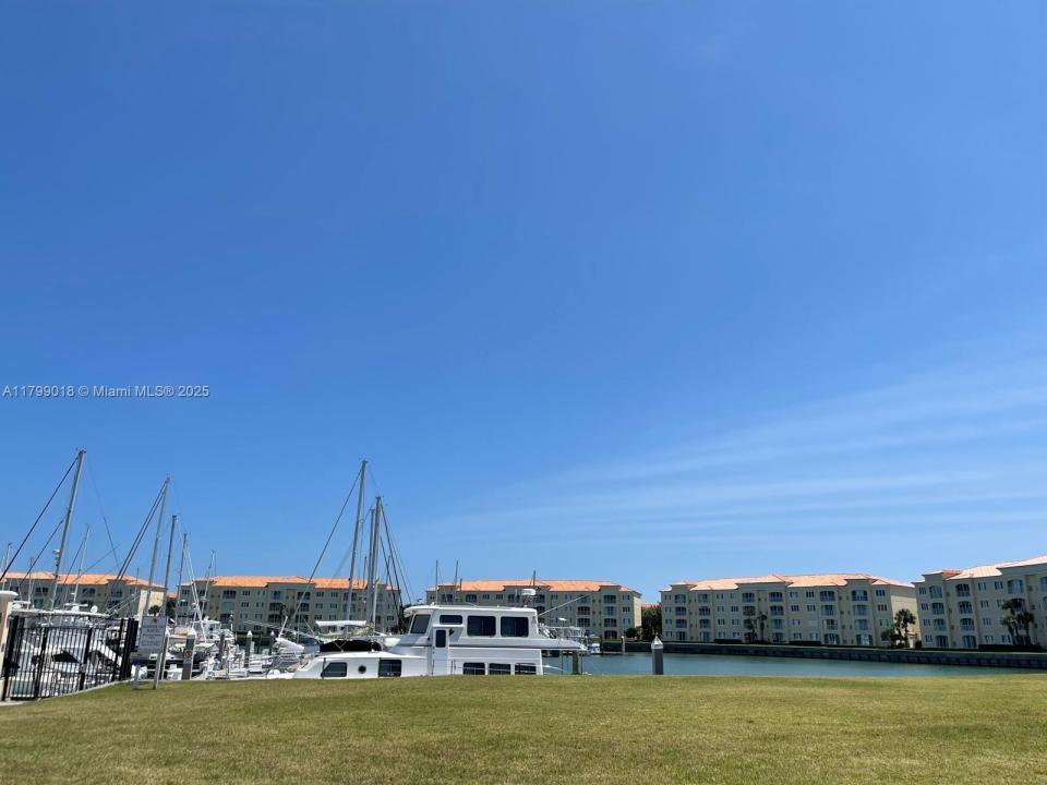 19 W Harbour Isle Dr W 201, Fort Pierce, Floride 34949, États-Unis