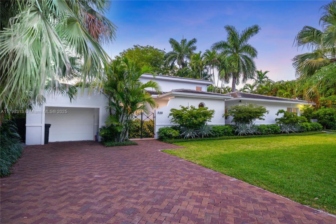 725 Vilabella Ave, Coral Gables, Floride 33146, États-Unis