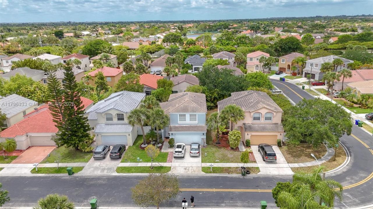 1374 NW 159th Ave, Pembroke Pines, Florida 33028