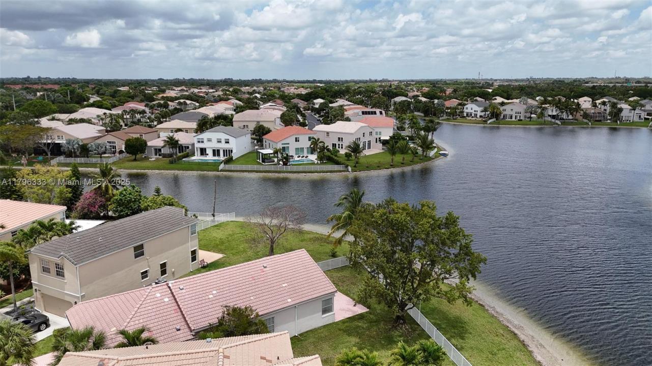 1374 NW 159th Ave, Pembroke Pines, Florida 33028