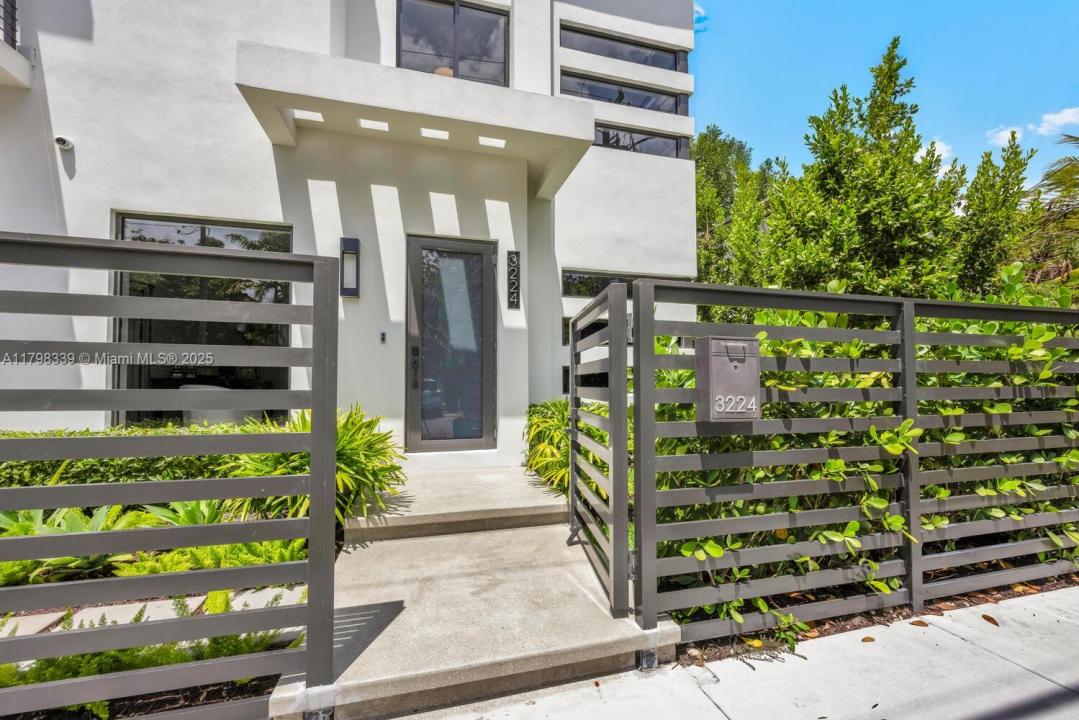3224 Elizabeth St, Miami, Florida 33133, Estados Unidos