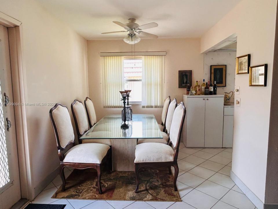 92 Saxony B B, Delray Beach, Florida 33446