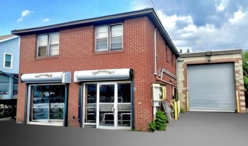 6 Midland Avenue, Oyster Bay, Нью-Йорк 11801, Соединенные Штаты