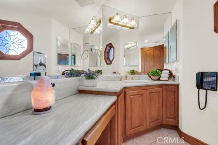 Live Oak Drive, Jurupa Valley, California 92509, HOA KỲ