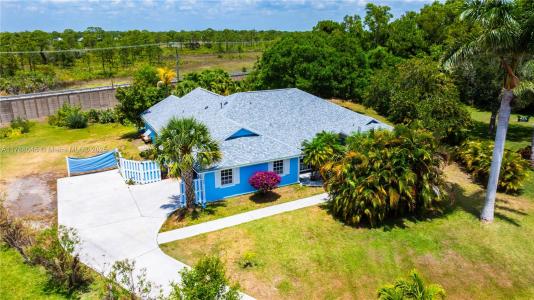 146 NE Blueberry lane, Jensen Beach, Florida 34957, USA