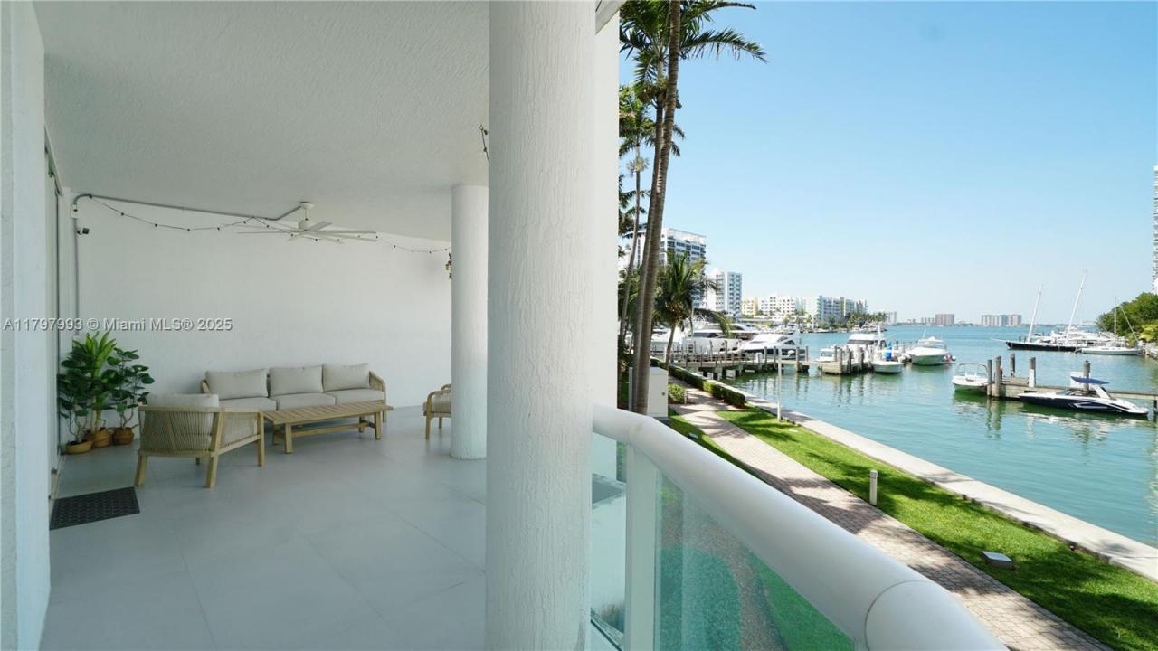 7918 Harbor Island Dr 112, North Bay Village, Florida 33141, Stati Uniti