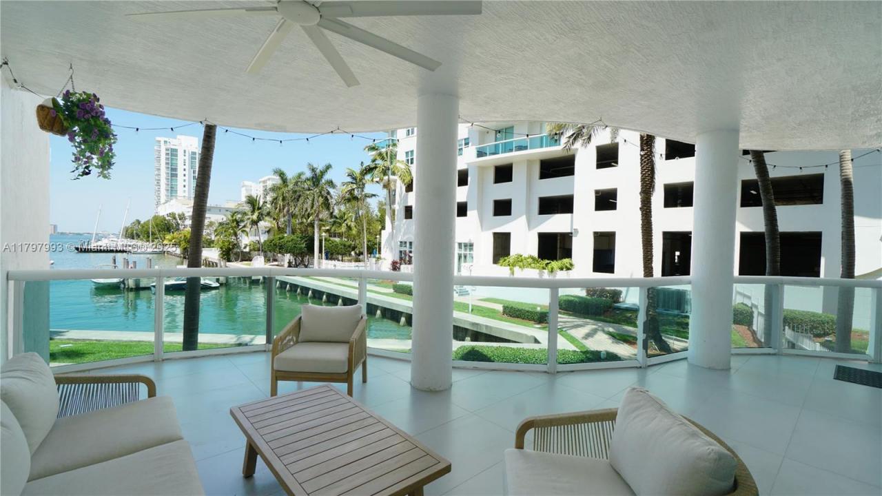 7918 Harbor Island Dr 112, North Bay Village, Florida 33141, Stati Uniti