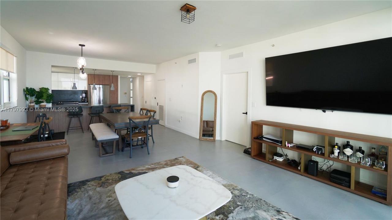 7918 Harbor Island Dr 112, North Bay Village, Florida 33141, Stati Uniti