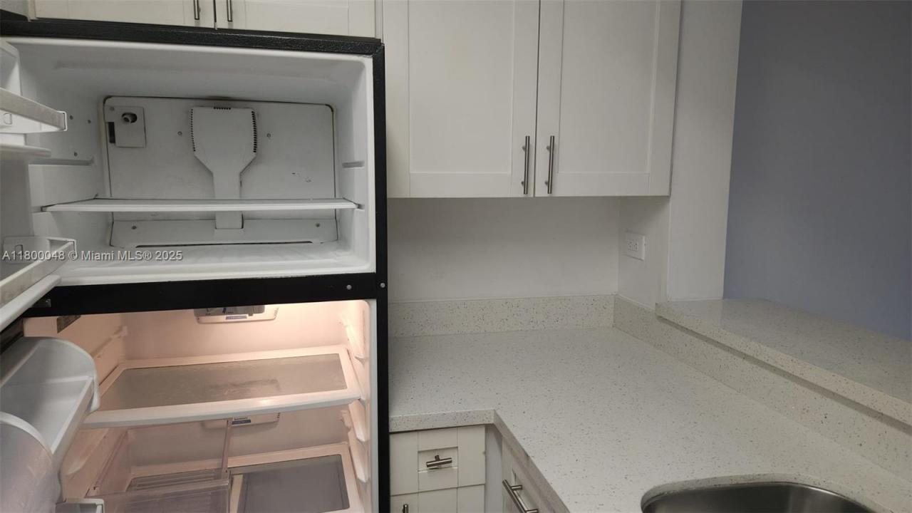 1720 NW N River Dr 113, Miami, فلوريدا 33125, الولايات المتحدة