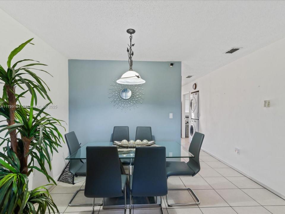 8851 NW 119th St 3314-3, Hialeah Gardens, Florida 33018, Stati Uniti