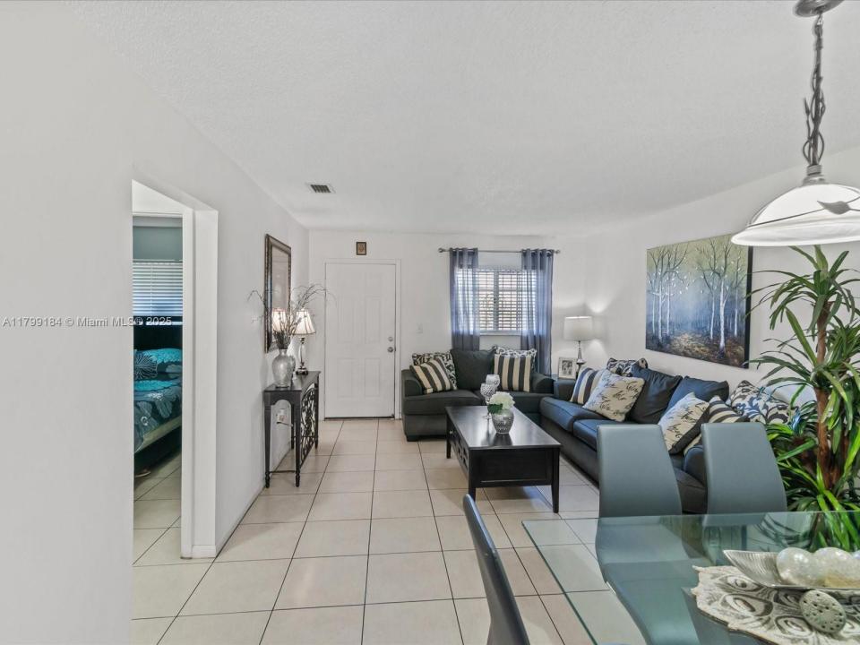 8851 NW 119th St 3314-3, Hialeah Gardens, Florida 33018, Stati Uniti