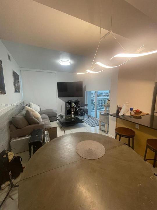 1871 NW S River Dr 2007, Miami, Florida 33125