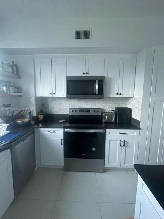 1871 NW S River Dr 2007, Miami, Florida 33125