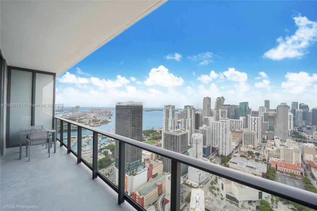 159 NE 6 ST PH 5008, Miami, Florida 33132, Estados Unidos
