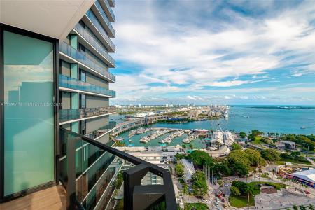 398 NE 5th St 2415, Miami, Florida 33132, USA