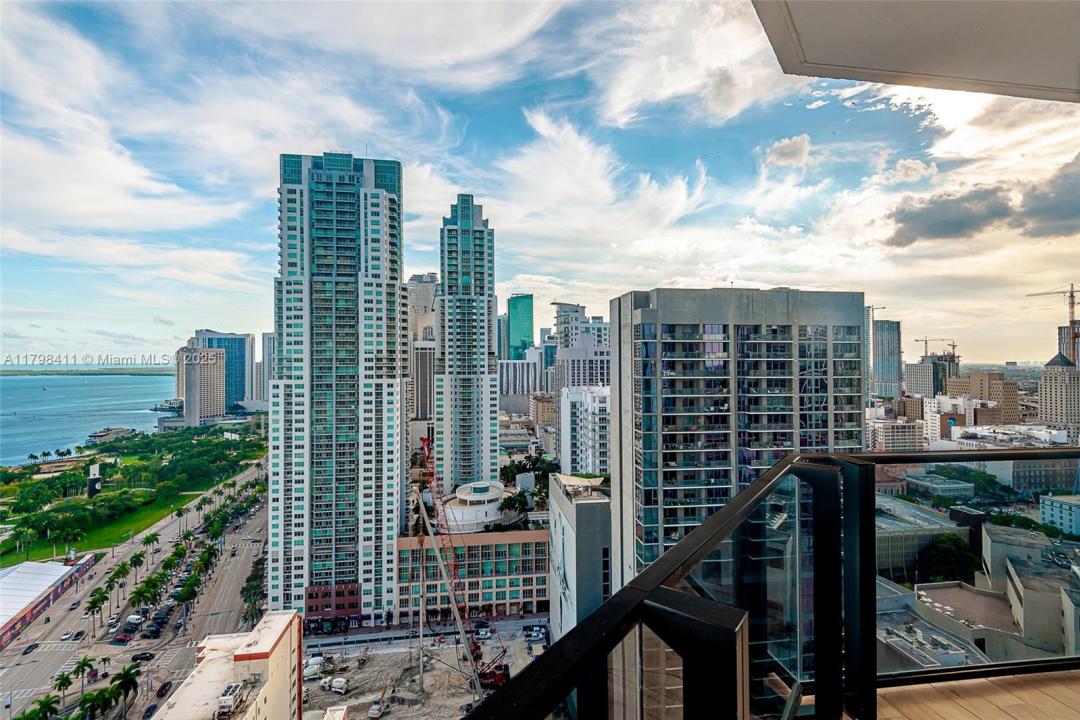 398 NE 5th St 2415, Miami, Florida 33132