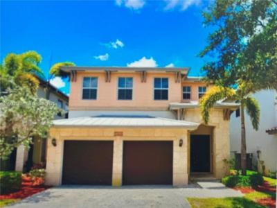 10464 NW 70th Ln, Doral, Florida 33178, USA
