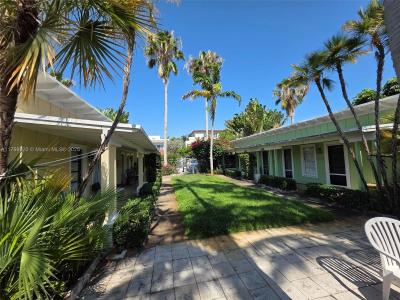 809 NE 17th Ave 3, Fort Lauderdale, Florida 33304, USA
