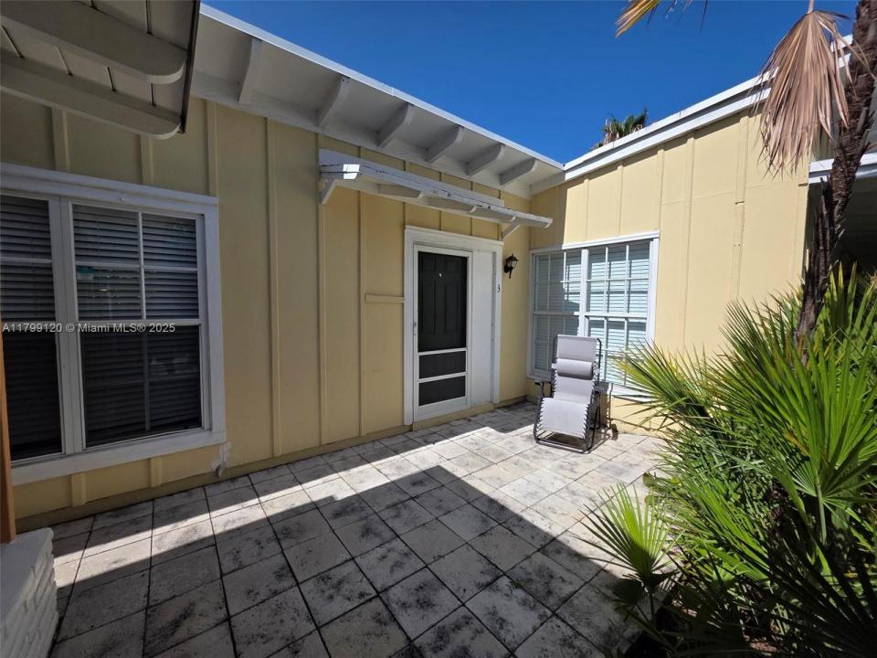 809 NE 17th Ave 3, Fort Lauderdale, Florida 33304, Amerika Birleşik Devletleri