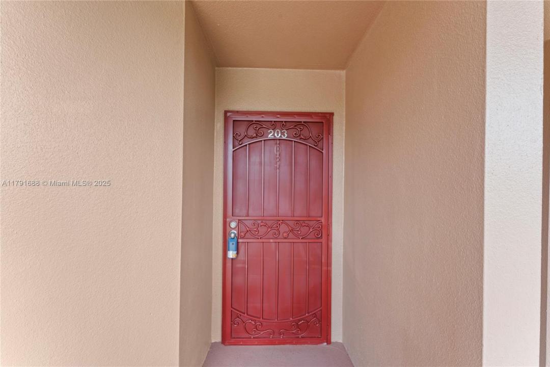 300 SW 130th Ter 203B, Pembroke Pines, Florida 33027