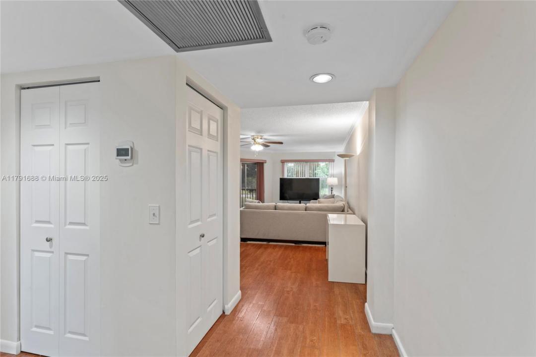 300 SW 130th Ter 203B, Pembroke Pines, Florida 33027