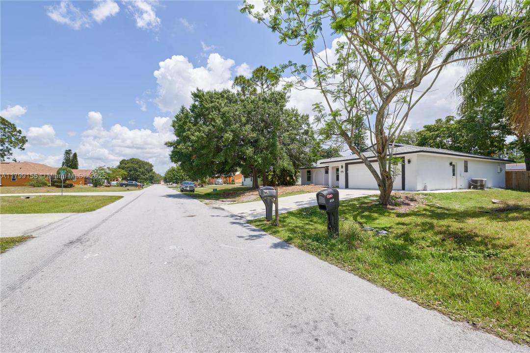 863 NW Highland, Palm Bay, 佛羅里達州 32907, 美國