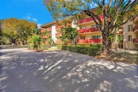 1205 Mariposa Ave 219, Coral Gables, Florida 33146, USA