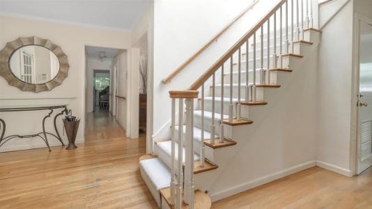17 Hilltop Drive, North Hempstead, Nova Iorque 11021, Estados Unidos