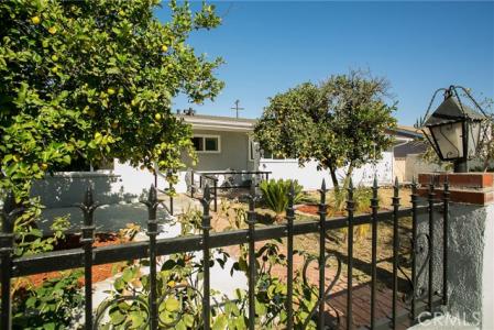 vanowen st, West Hills, California 91307