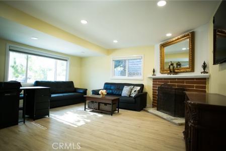 vanowen st, West Hills, California 91307