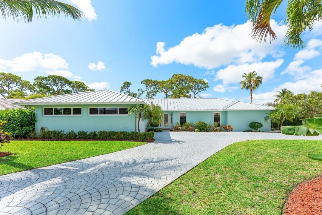 474 S Country Club Drive, Atlantis, Florida 33462, USA