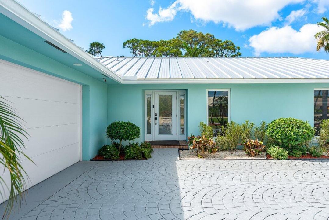 474 S Country Club Drive, Atlantis, Florida 33462, USA