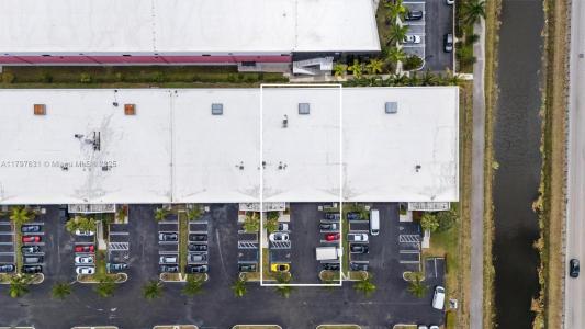 10840 NW 27th St, Doral, Florida 33172, USA