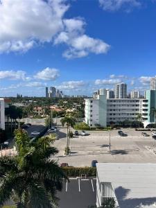 3161 S Ocean Dr 706, Hallandale Beach, Florida 33009, USA
