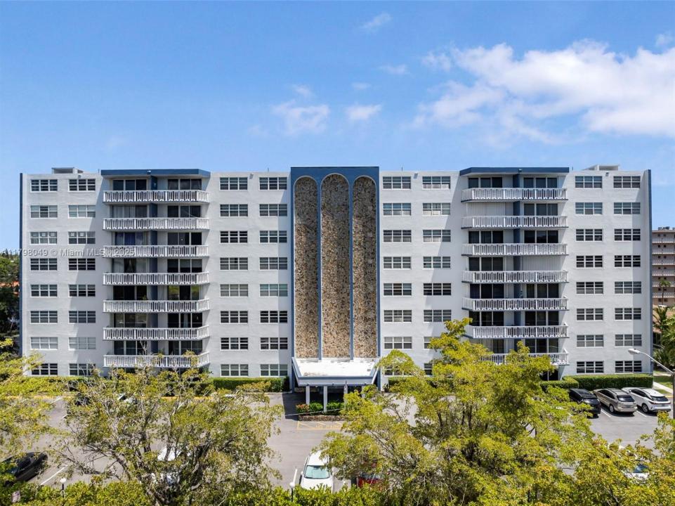 400 NE 12th Ave 303, Hallandale Beach, 佛羅里達州 33009, 美國