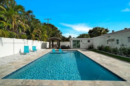5 Eastview Ave B, Delray Beach, Florida 33483, USA
