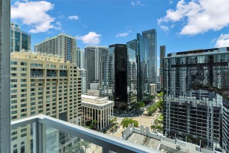 1060 Brickell Ave 1811, Miami, Florida 33131, USA