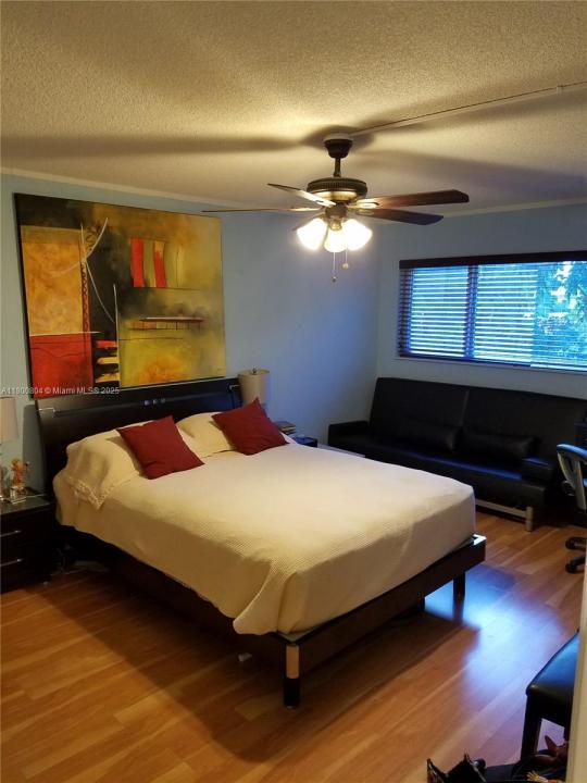 3860 NE 170th St 312, North Miami Beach, Flórida 33160, Estados Unidos