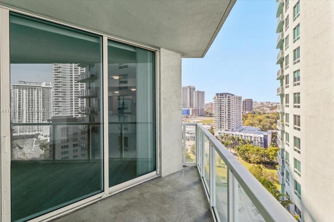 1900 N Bayshore Dr 1810, Miami, Florida 33132, Estados Unidos