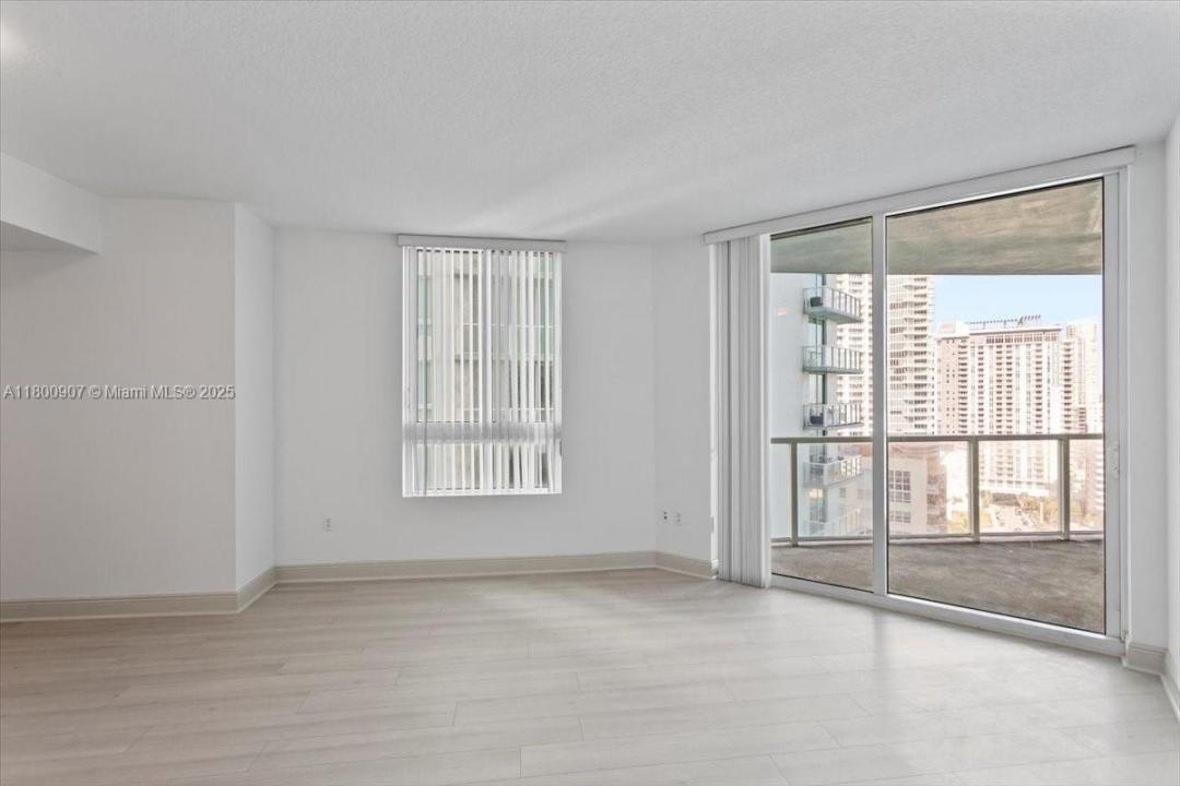 1900 N Bayshore Dr 1810, Miami, Florida 33132, Estados Unidos