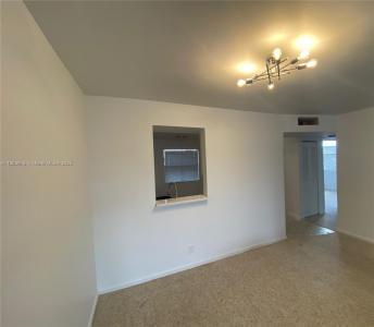 7220 Lake Cir Dr 301, Margate, Florida 33063, USA
