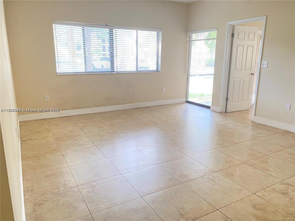2445 SW 18th Ter 401, Fort Lauderdale, 플로리다 33315, 미국