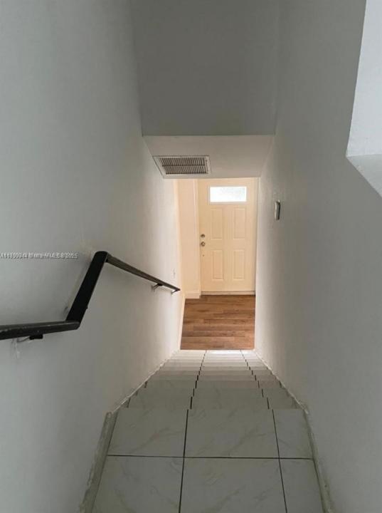 307 NW 84th St 307, Miami, Florida 33150, USA
