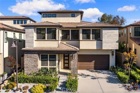 Alessio, Lake Forest, Californie 92630, États-Unis