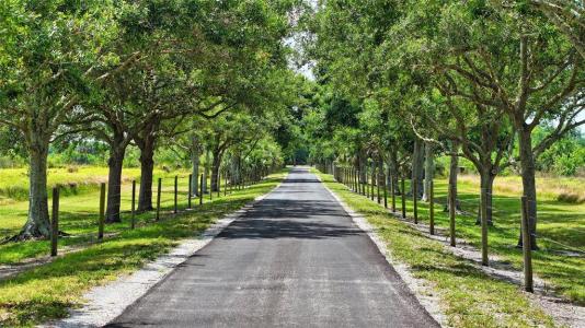 975 122nd Avenue, Vero Beach, Florida 32968