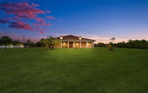 687 Montura Ave, Clewiston, Florida 33440, USA
