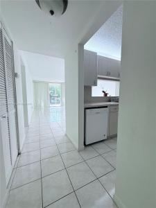 10835 SW 112th Ave 206, Miami, Florida 33176, USA