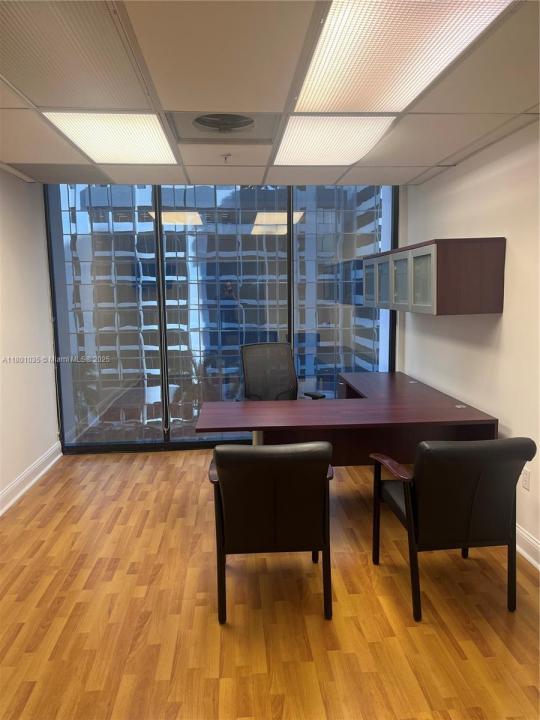 1110 Brickell Ave 605A, Miami, Флорида 33131, Соединенные Штаты