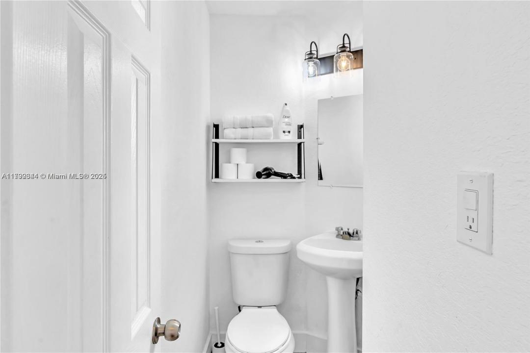 3920 Garden Ave 16, Miami Beach, 佛罗里达州 33140, 美国